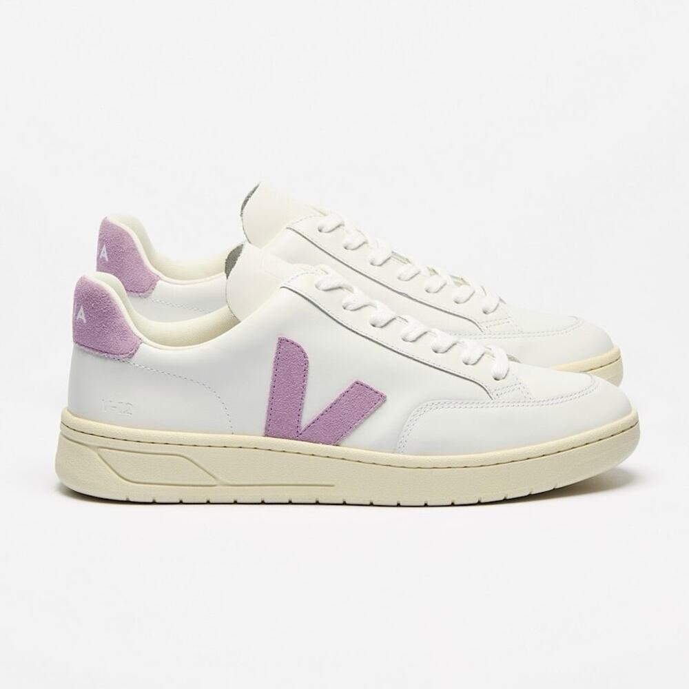 VEJA V-12 LEATHER WHITE ORCHID WOMEN SIZE US 6 (EU 37)